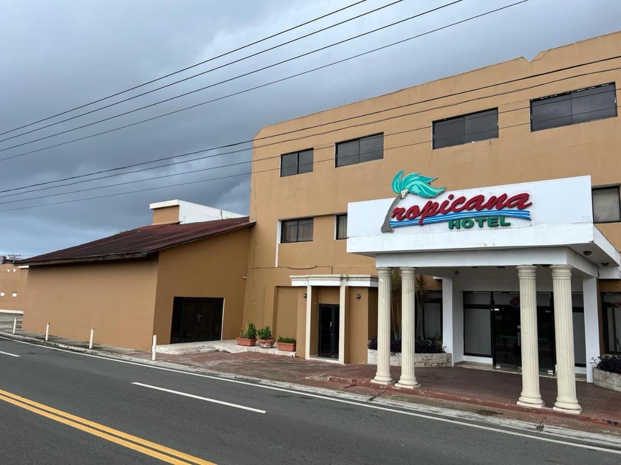 Hotel Tropicana Santo Domingo La Viva Екстер'єр фото
