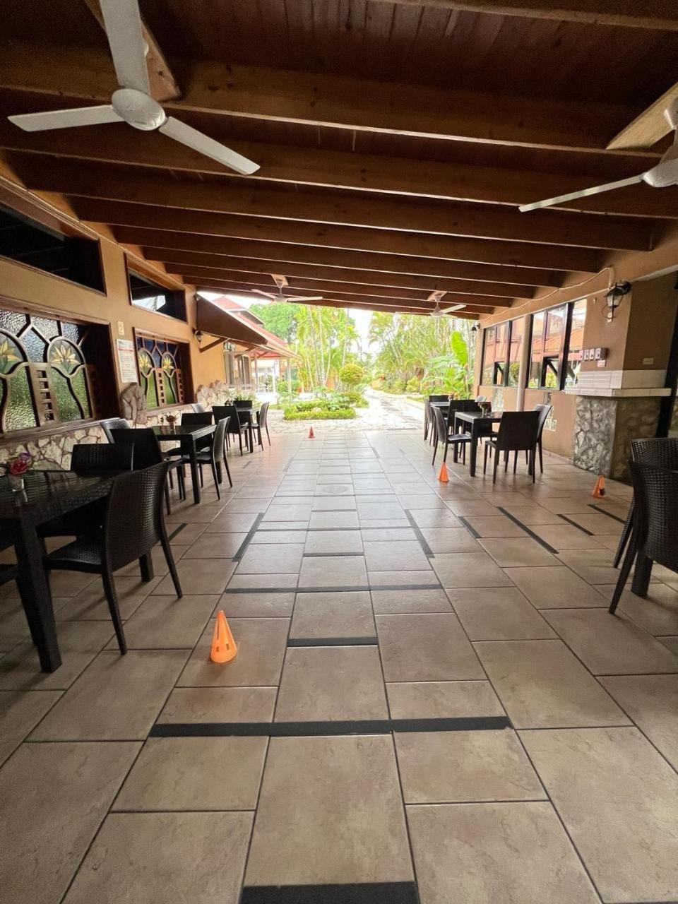 Hotel Tropicana Santo Domingo La Viva Екстер'єр фото