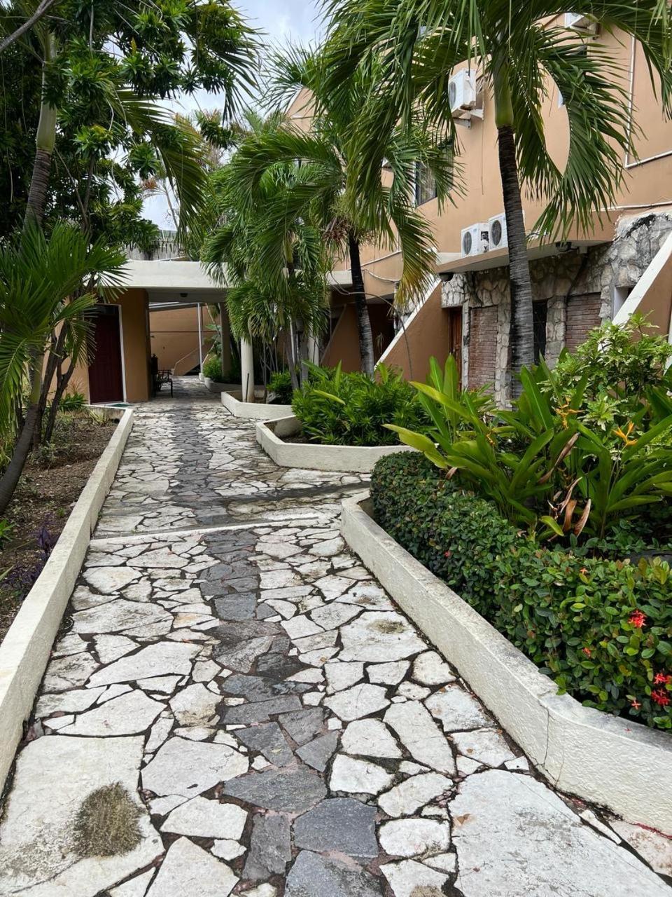 Hotel Tropicana Santo Domingo La Viva Екстер'єр фото