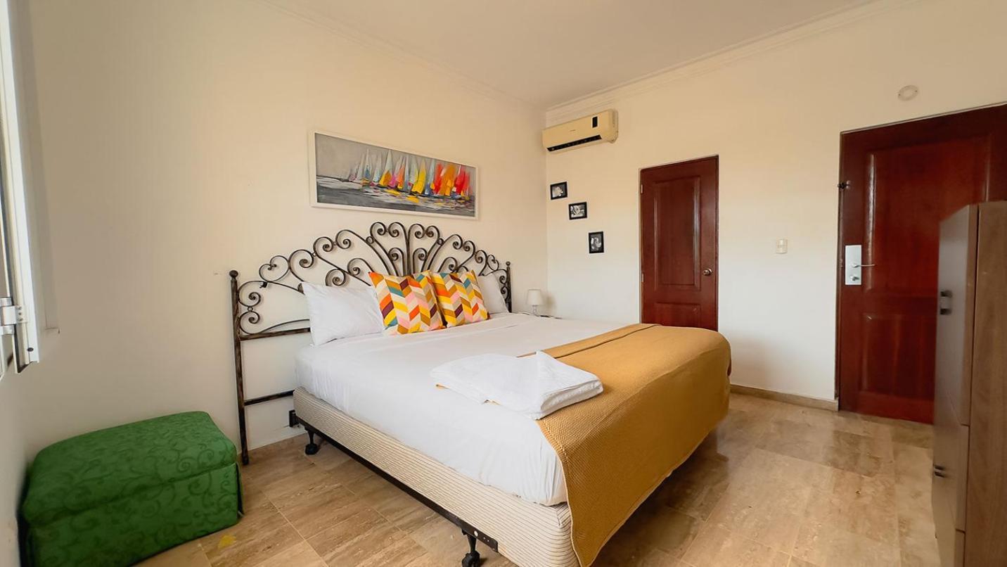 Hotel Tropicana Santo Domingo La Viva Екстер'єр фото